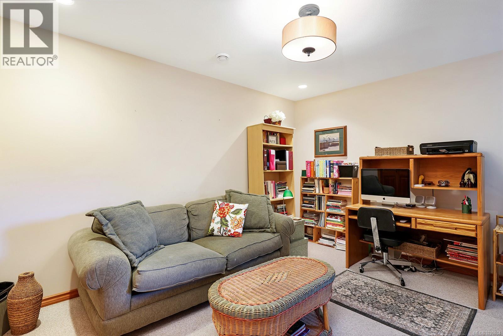 3331 Royal Vista Way - 36