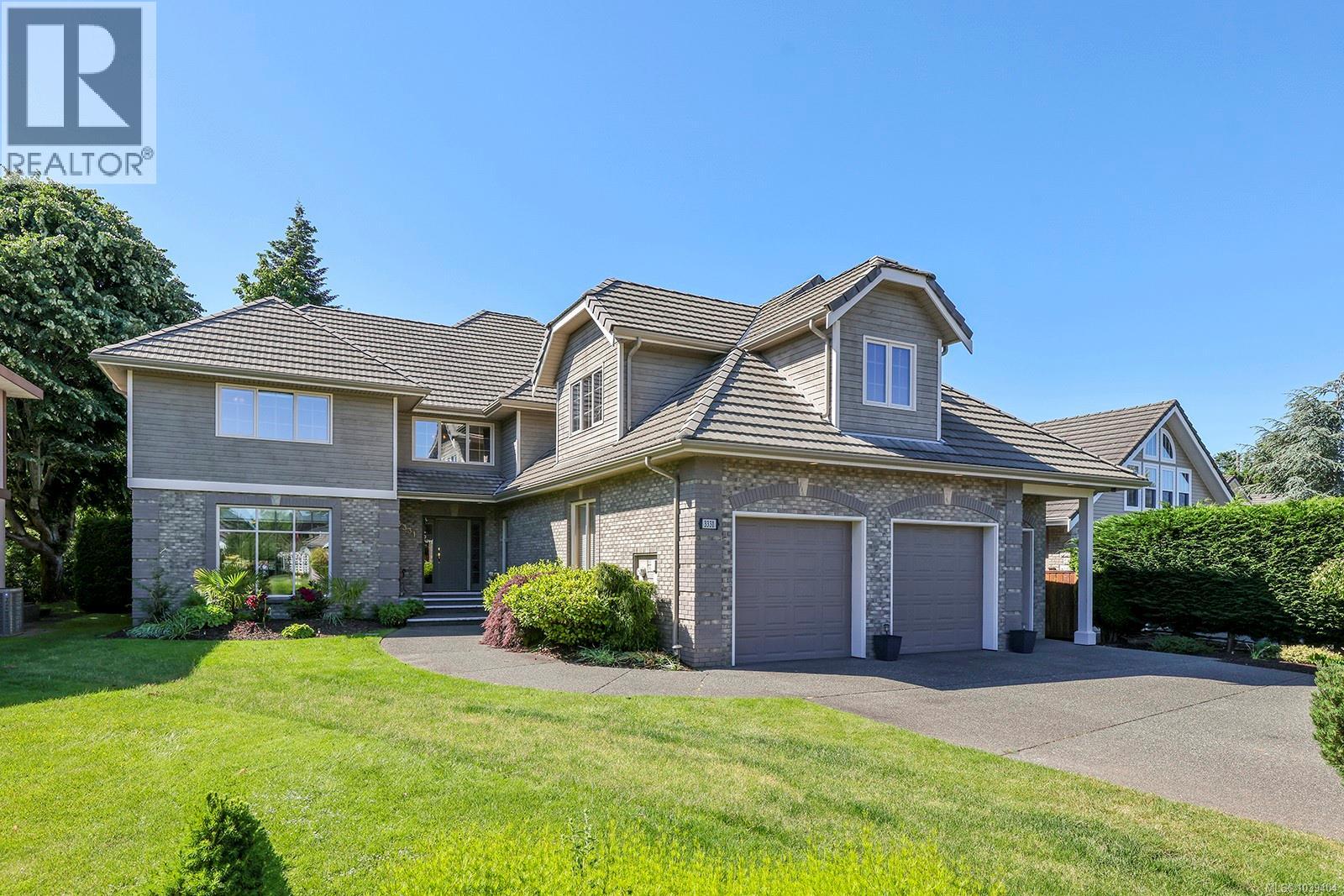 3331 Royal Vista Way - 16