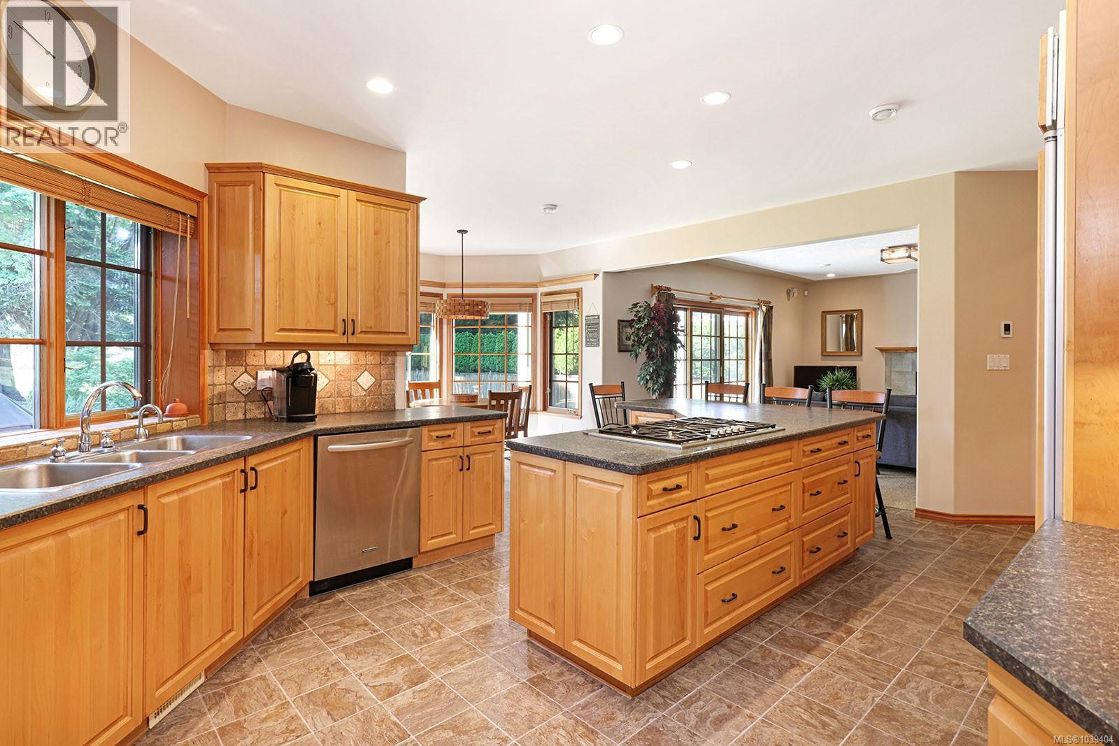 3331 Royal Vista Way - 25