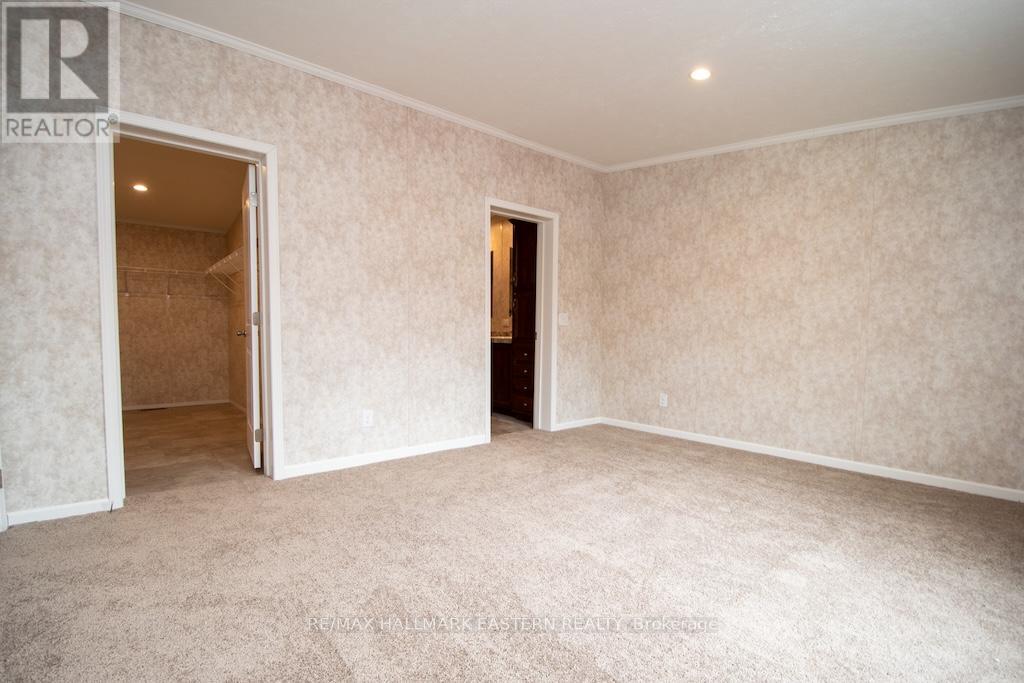1862 LAKEHURST ROAD - 33