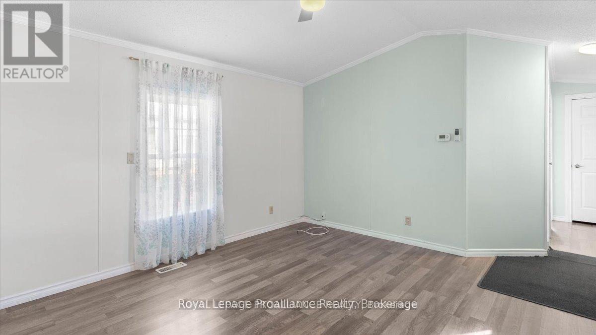 #18 311 DUNDAS STREET E - 19