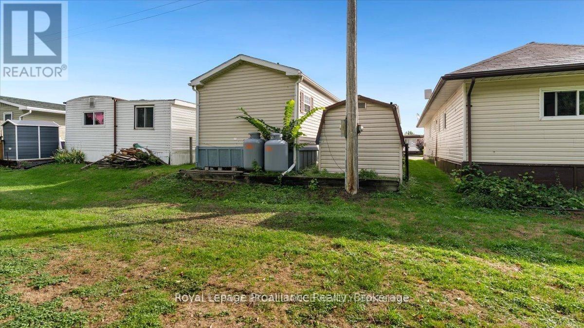 #18 311 DUNDAS STREET E - 30