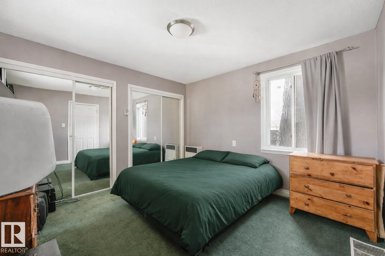 #4 9835 82 AV NW - 2