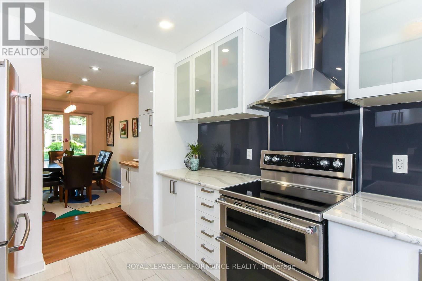 839 NICHOLSON AVENUE - 16