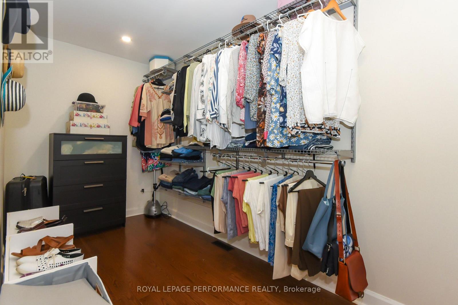 839 NICHOLSON AVENUE - 21