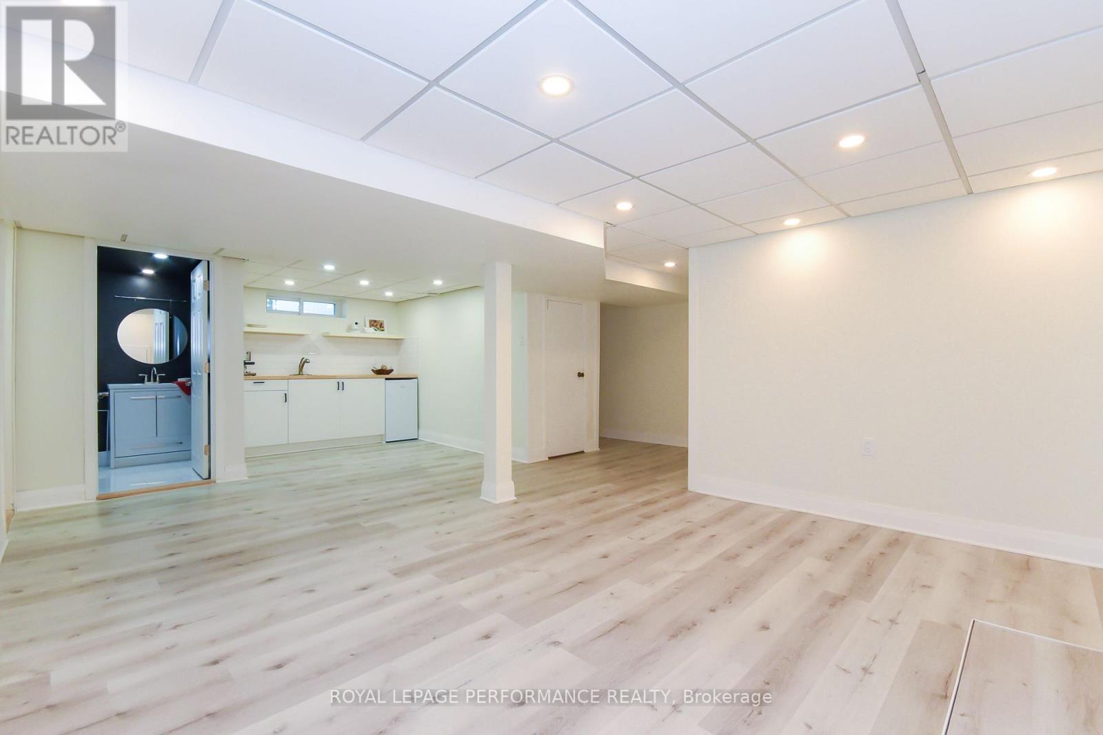 839 NICHOLSON AVENUE - 36