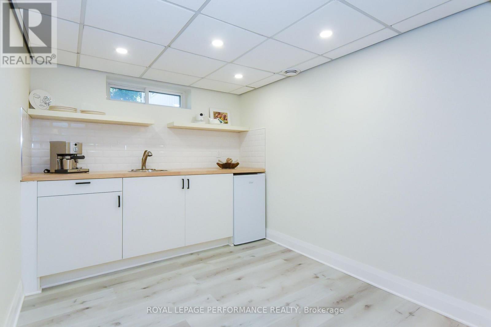 839 NICHOLSON AVENUE - 38