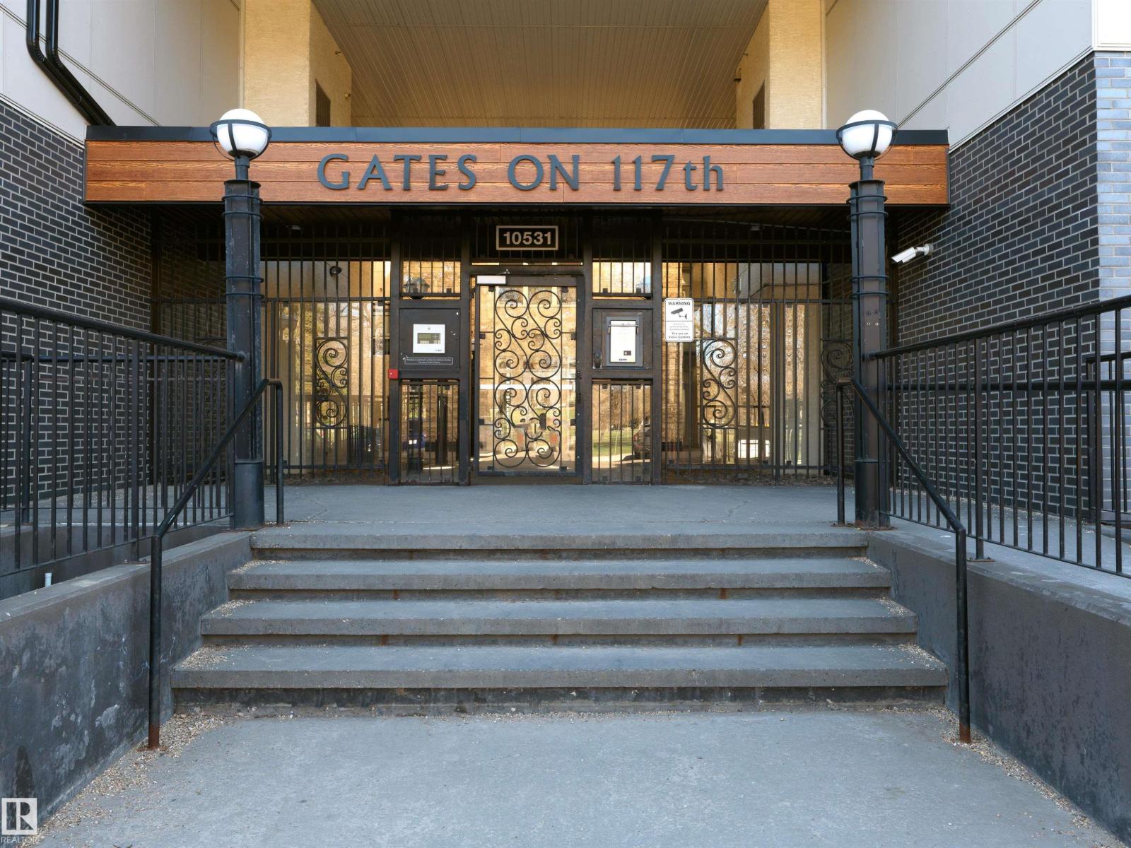 #103 10531 117 ST NW - 1