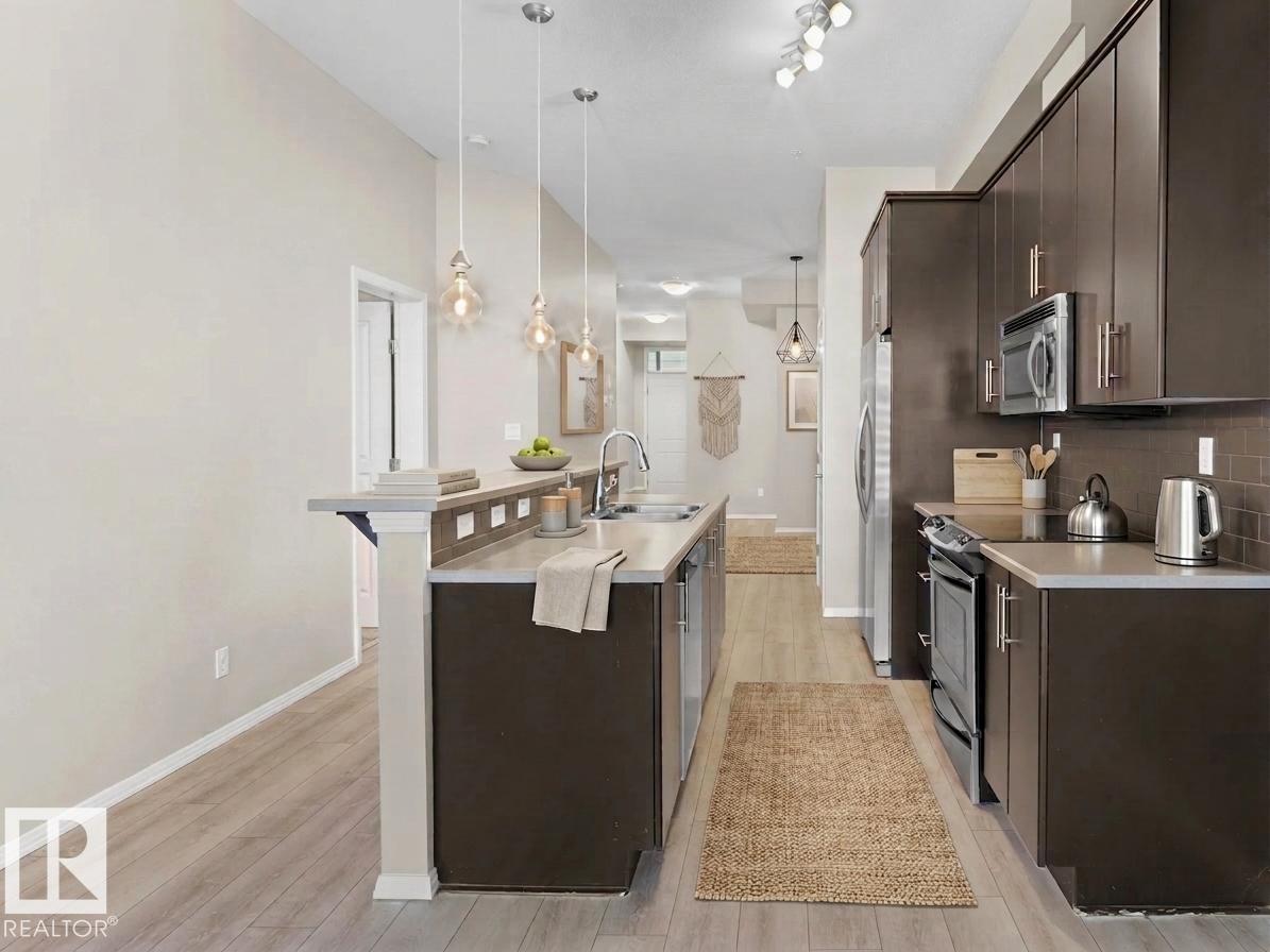 #103 10531 117 ST NW - 16
