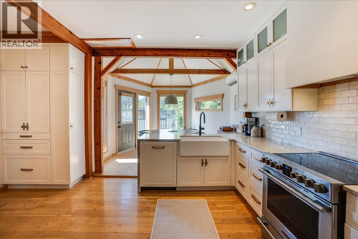 233 D Avenue - 10