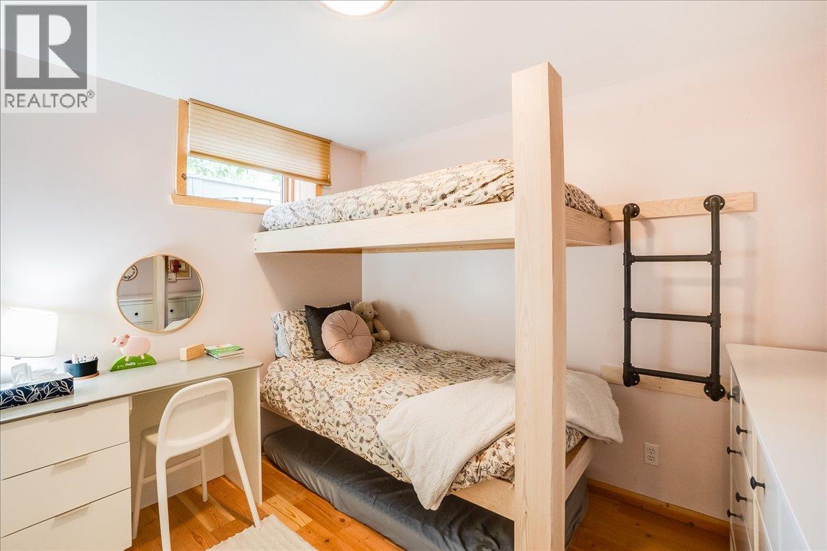 233 D Avenue - 23
