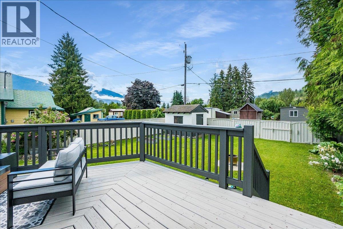 233 D Avenue - 40