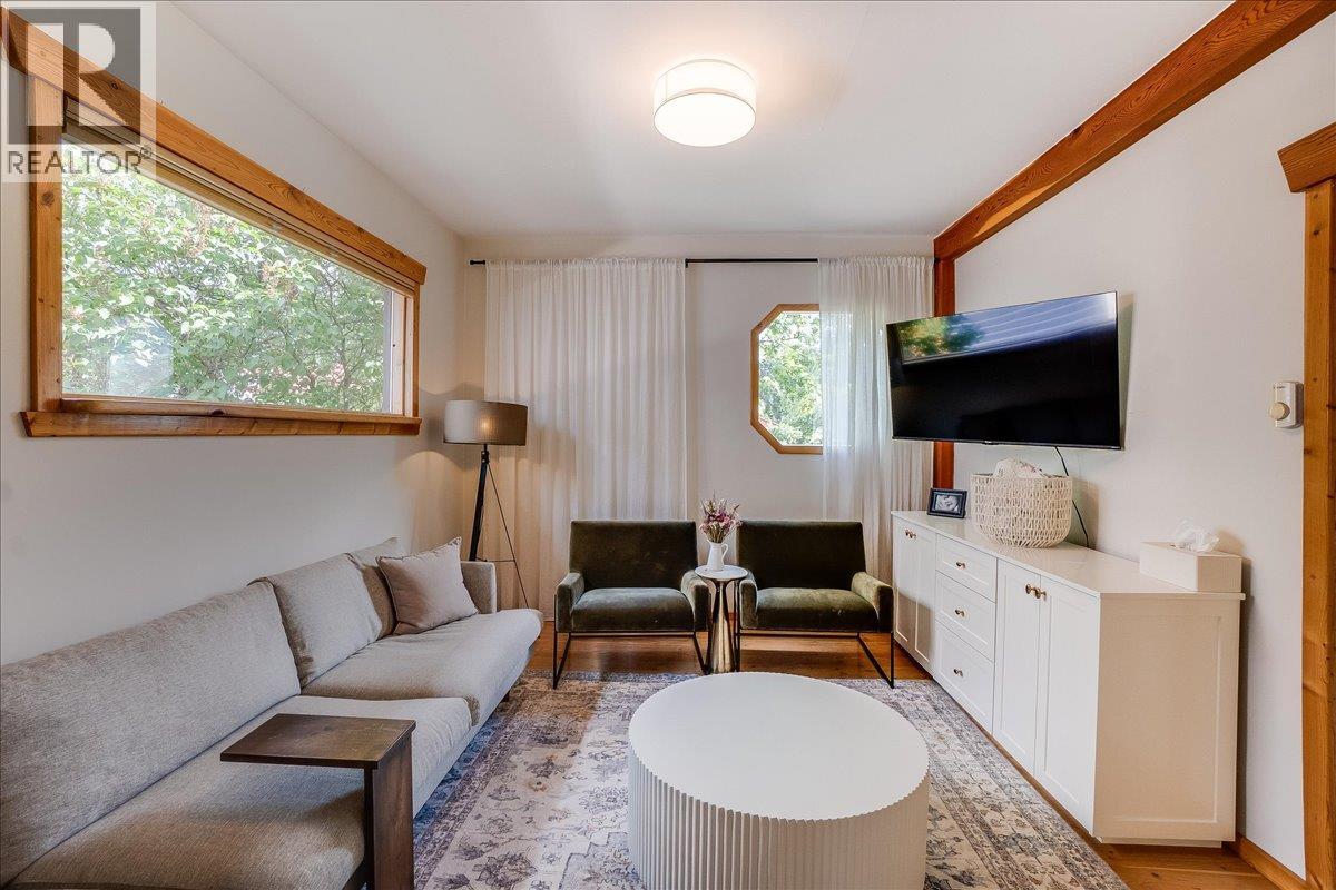 233 D Avenue - 15