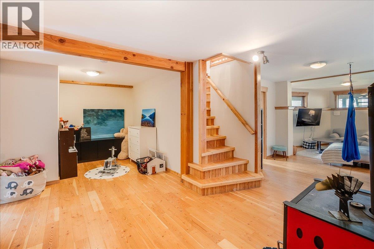 233 D Avenue - 26