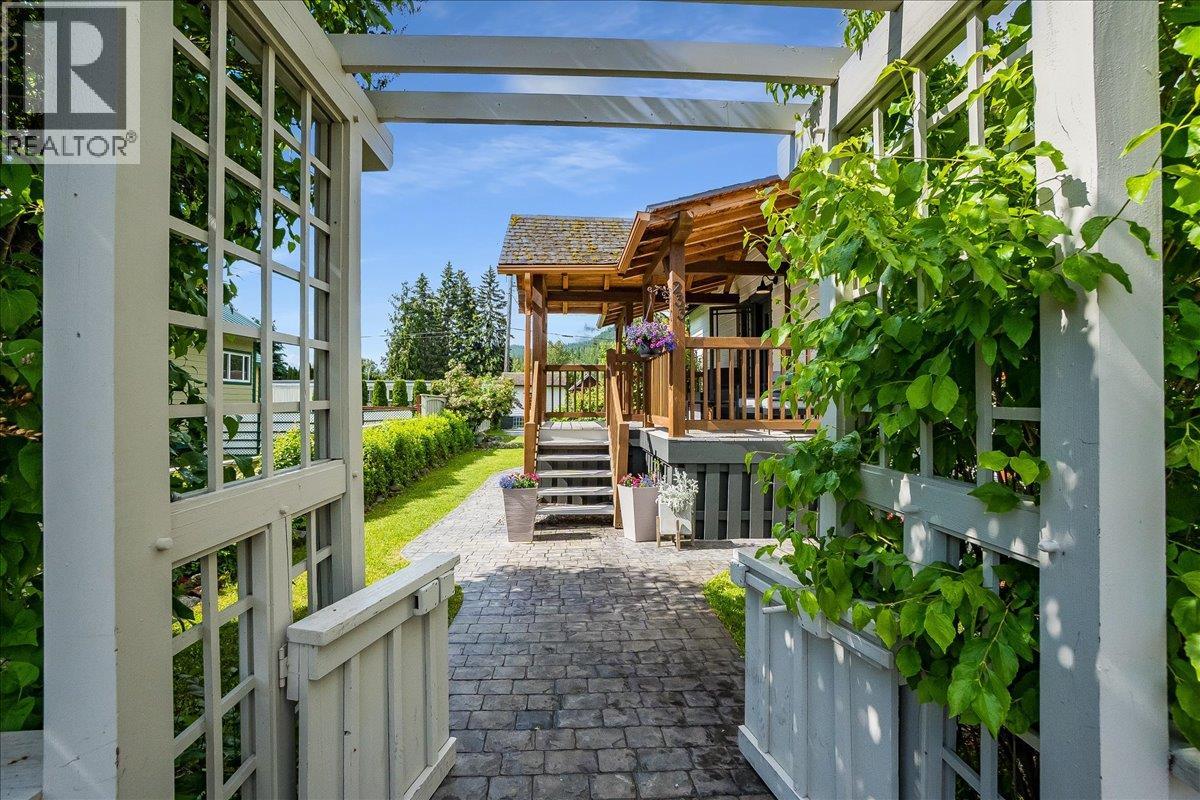 233 D Avenue - 32