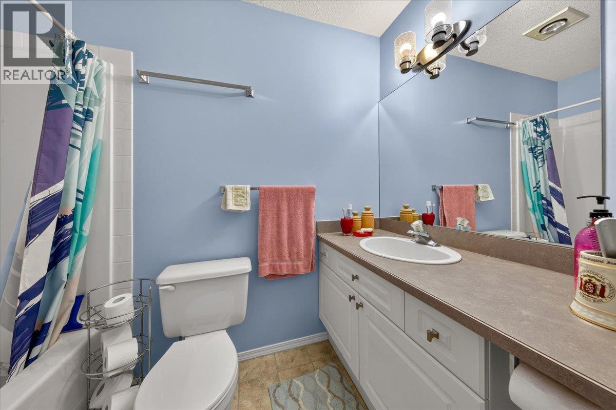 #3 7559 COLUMBIA Avenue - 21