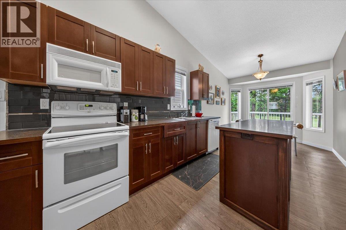 #3 7559 COLUMBIA Avenue - 8