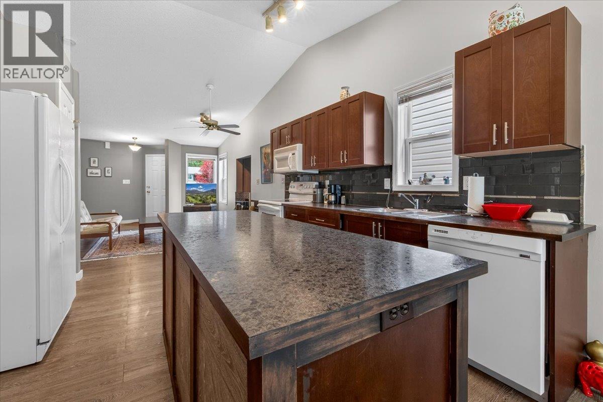 #3 7559 COLUMBIA Avenue - 9