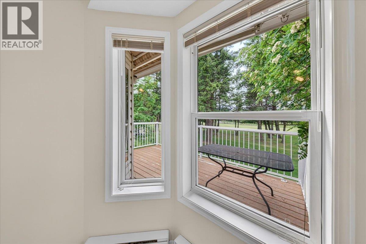 #3 7559 COLUMBIA Avenue - 18