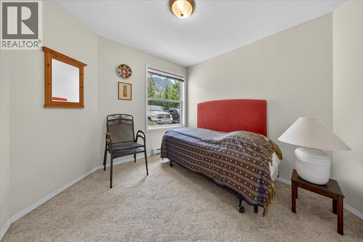 #3 7559 COLUMBIA Avenue - 22