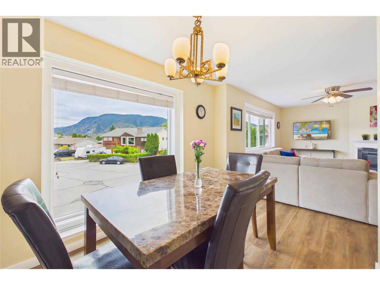 148 TROY Place - 33