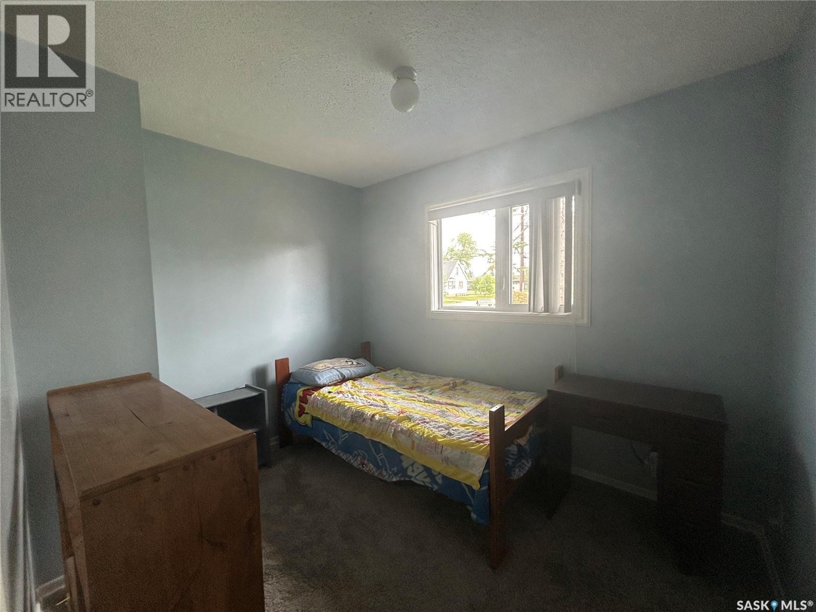 202 2nd STREET W - 17