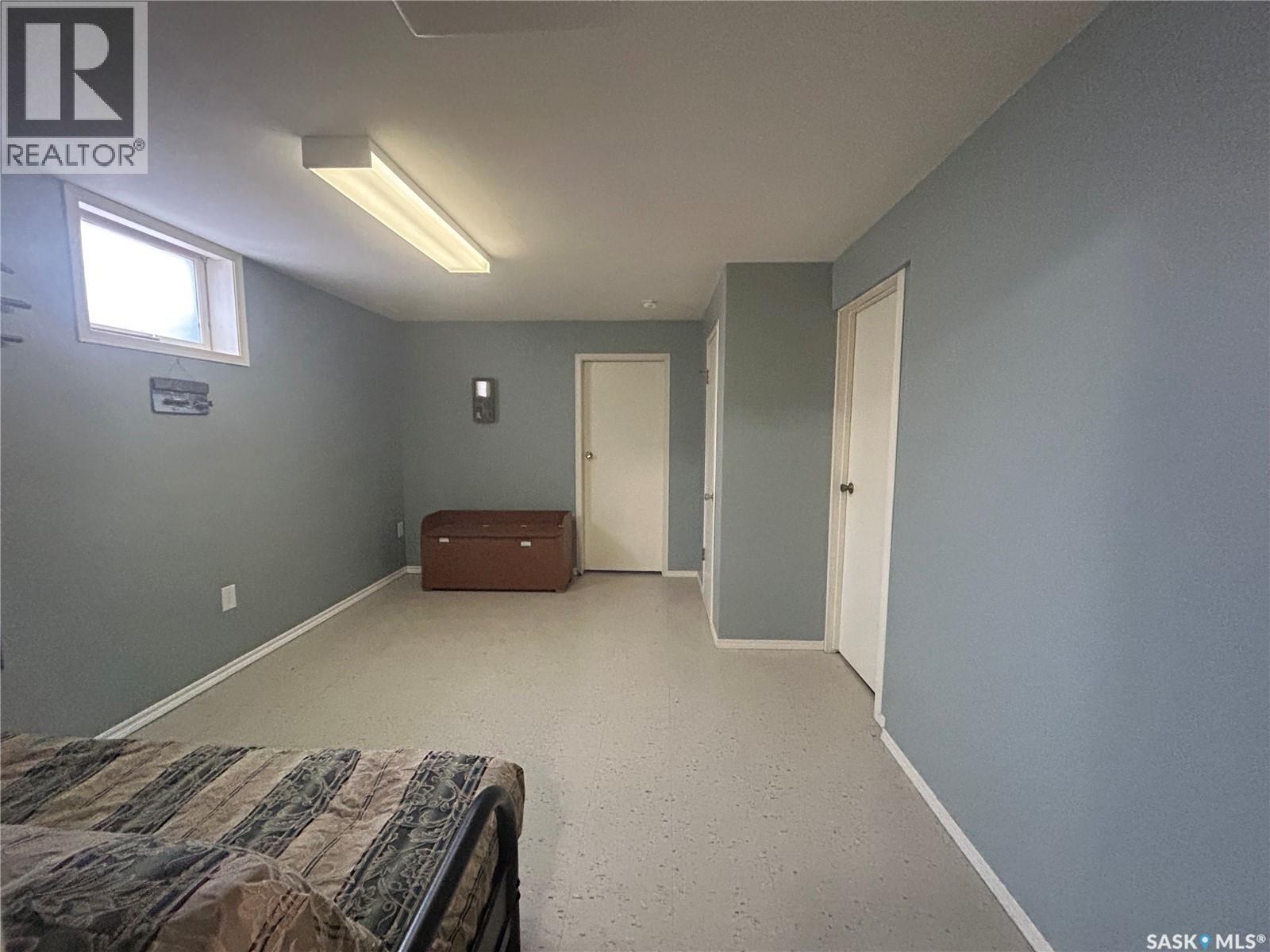 202 2nd STREET W - 22