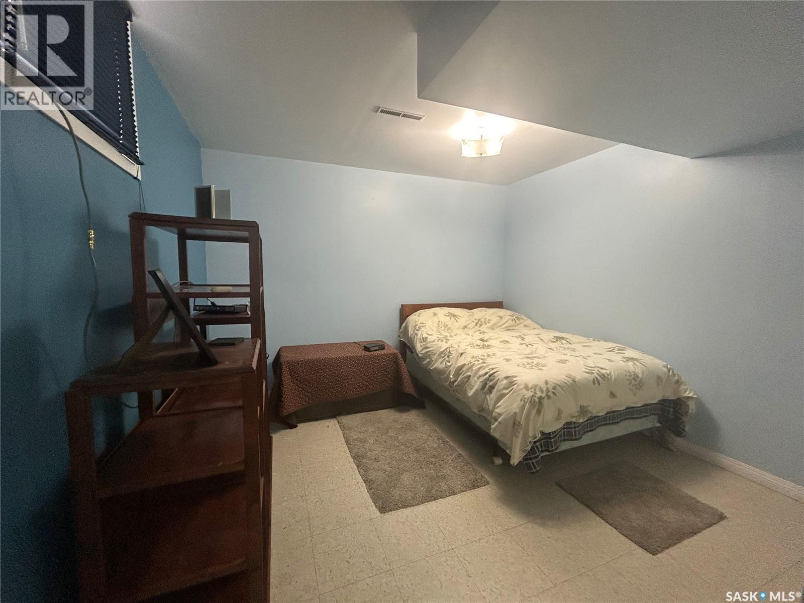 202 2nd STREET W - 23