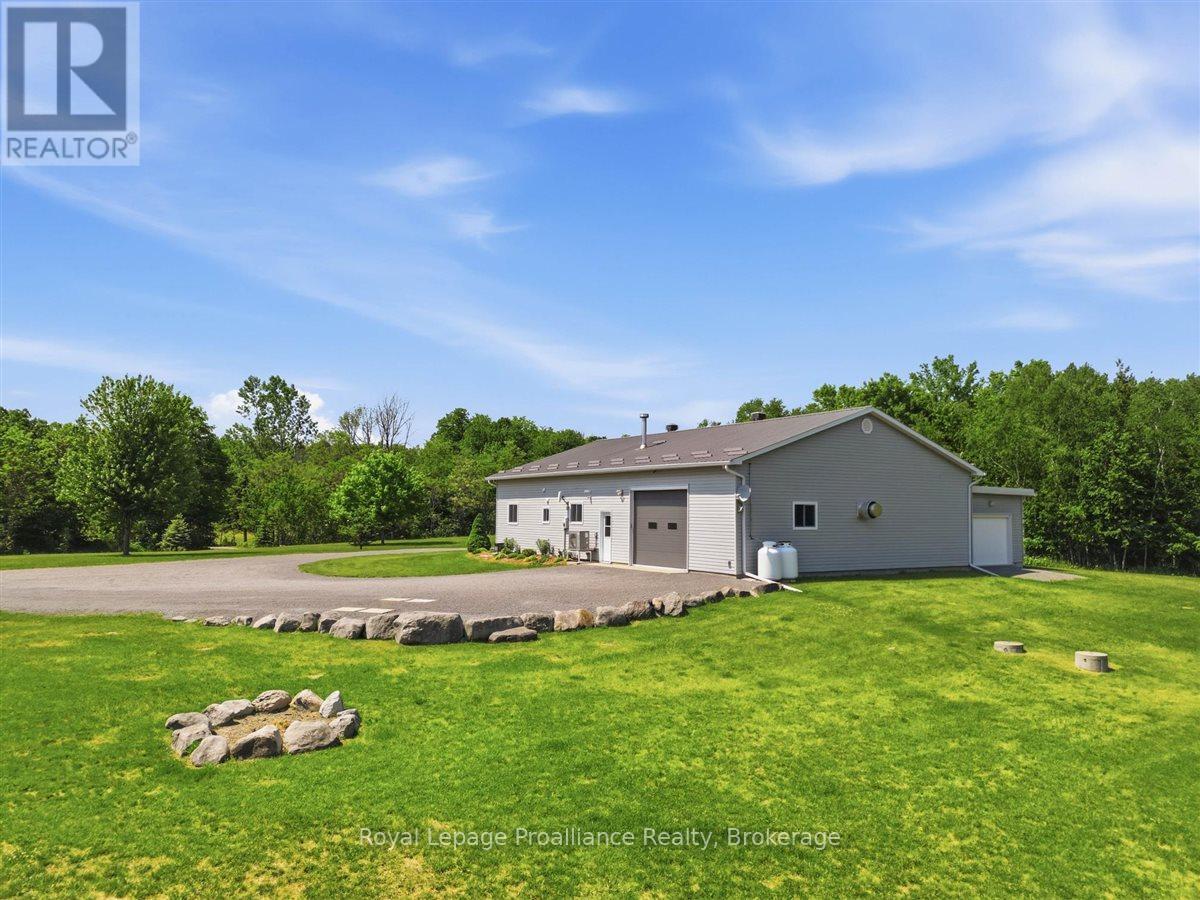 555 DOUGLAS ROAD - 34
