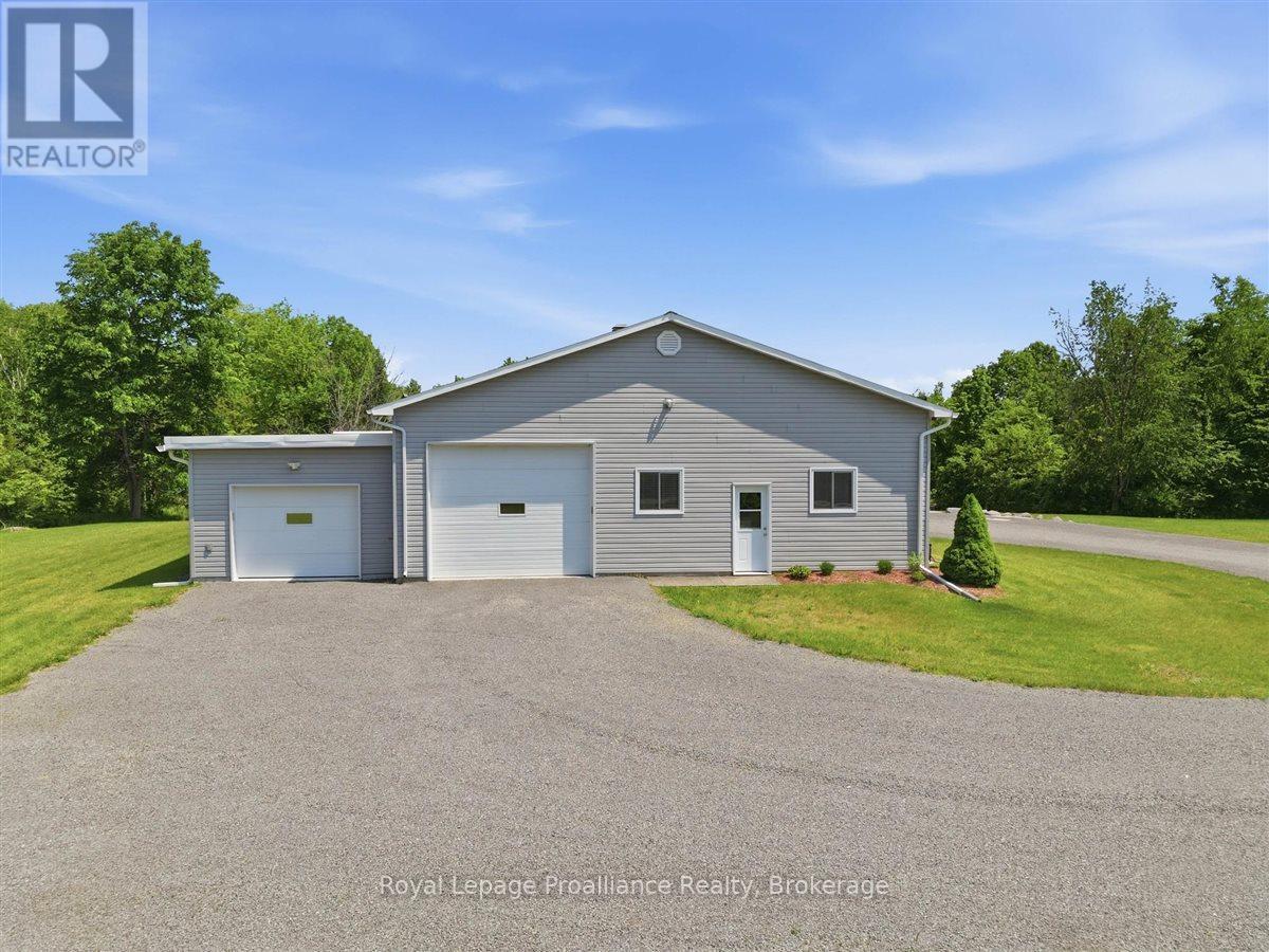 555 DOUGLAS ROAD - 31