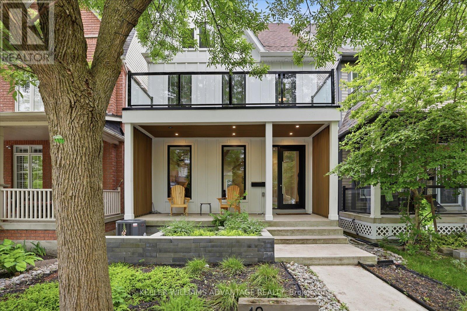 Listing photo of MAIN - 40 SARAH ASHBRIDGE AVENUE