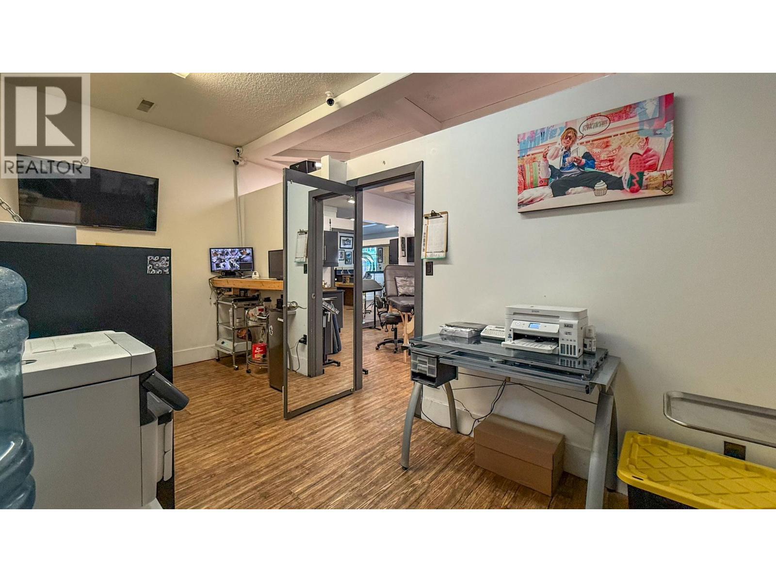 1484 St. Paul Street, Kelowna