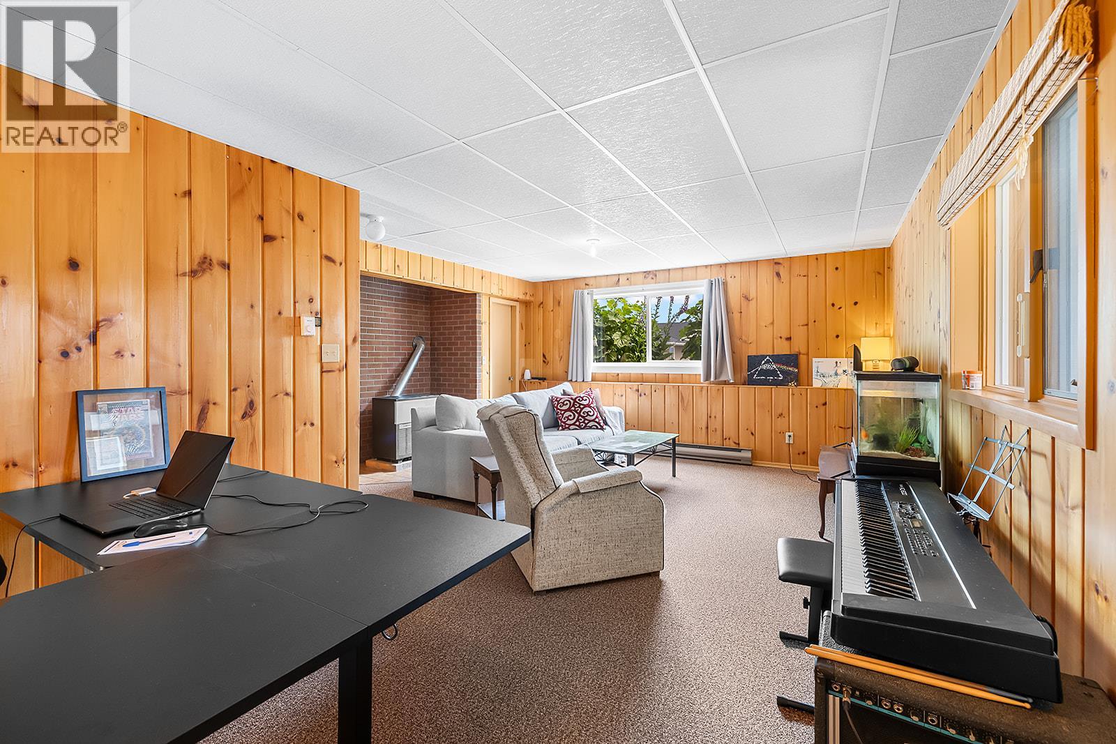 1614 SCOTT Street, Creston
