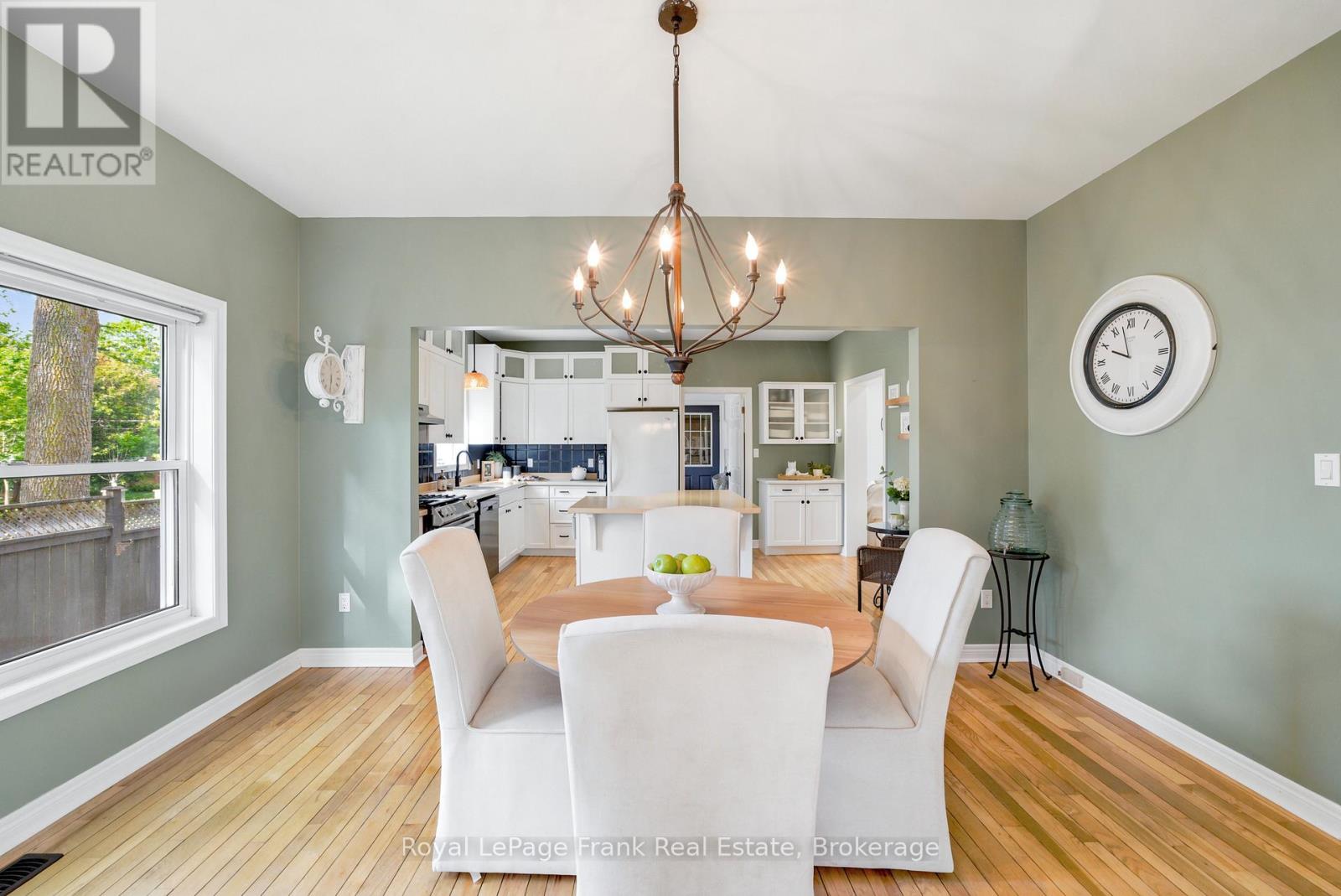 246 COCHRANE STREET - 22