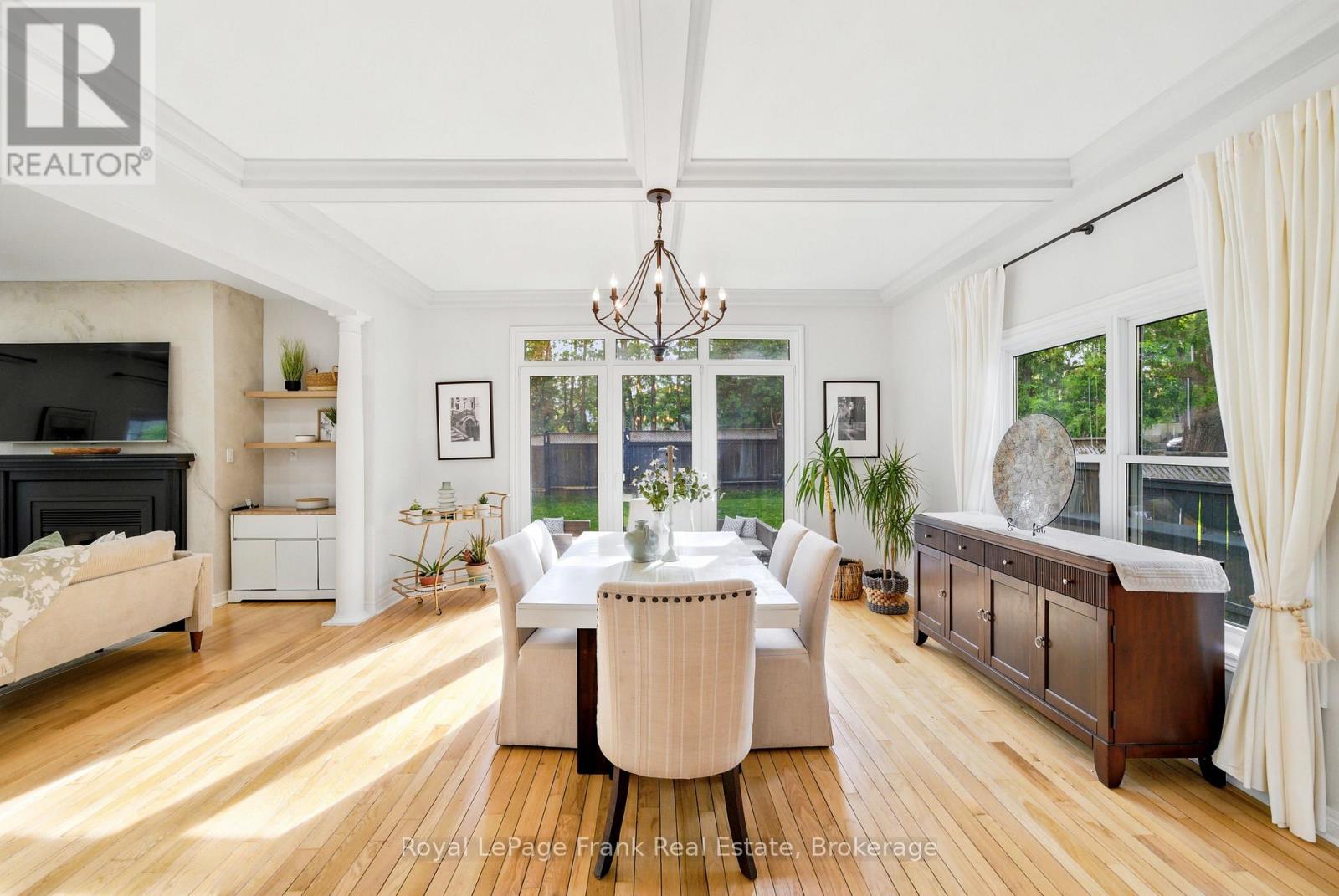 246 COCHRANE STREET - 25
