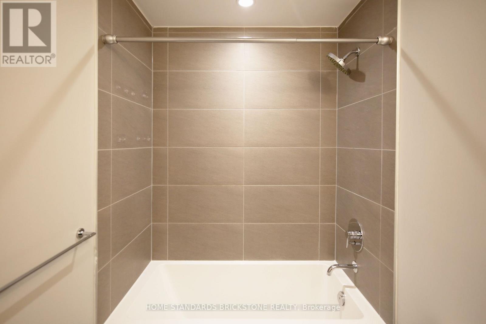 #6008 898 PORTAGE PARKWAY - 17