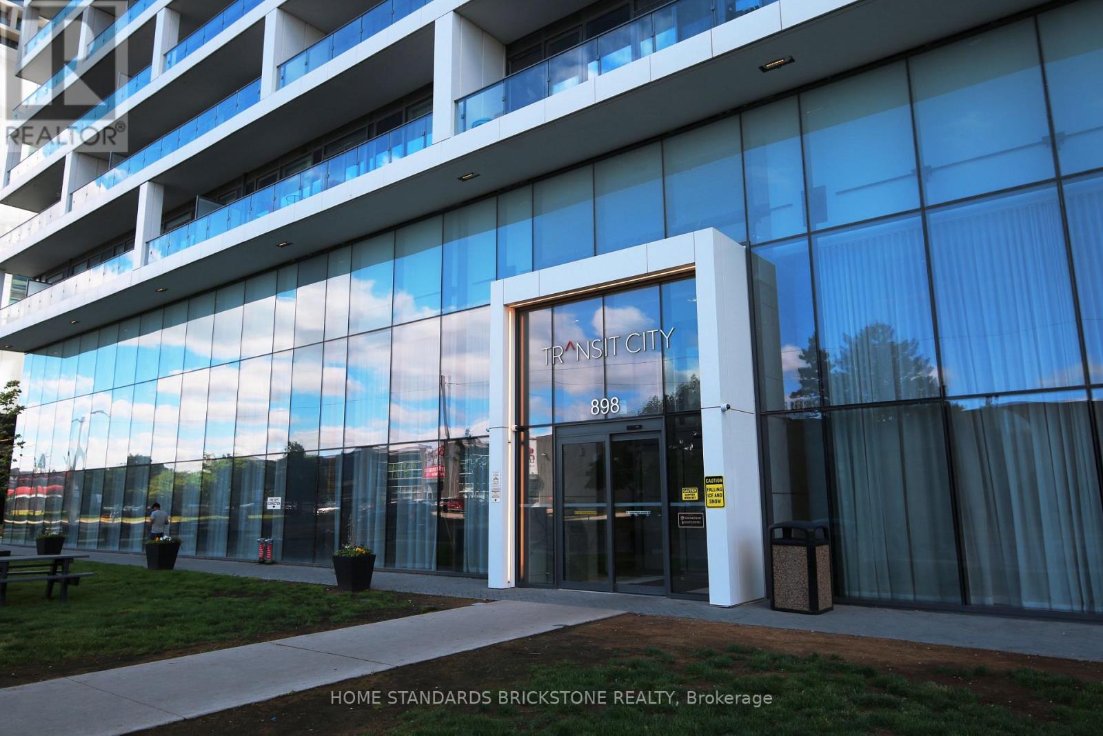 #6008 898 PORTAGE PARKWAY - 21