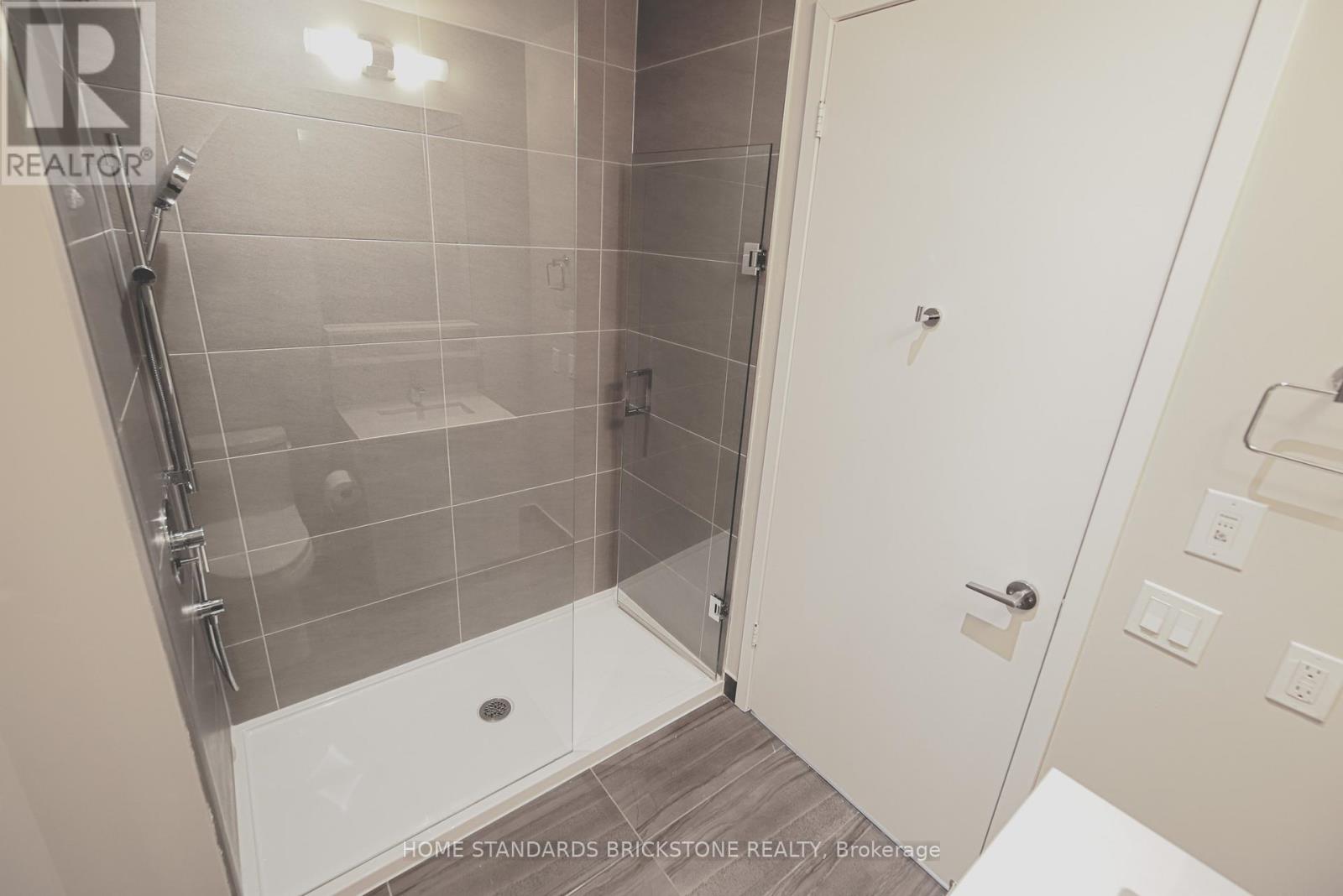 #6008 898 PORTAGE PARKWAY - 8