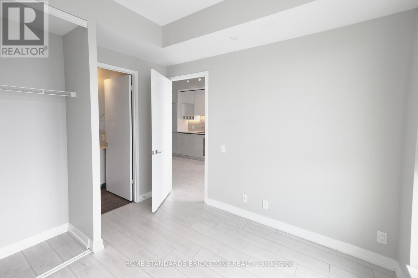 #6008 898 PORTAGE PARKWAY - 9