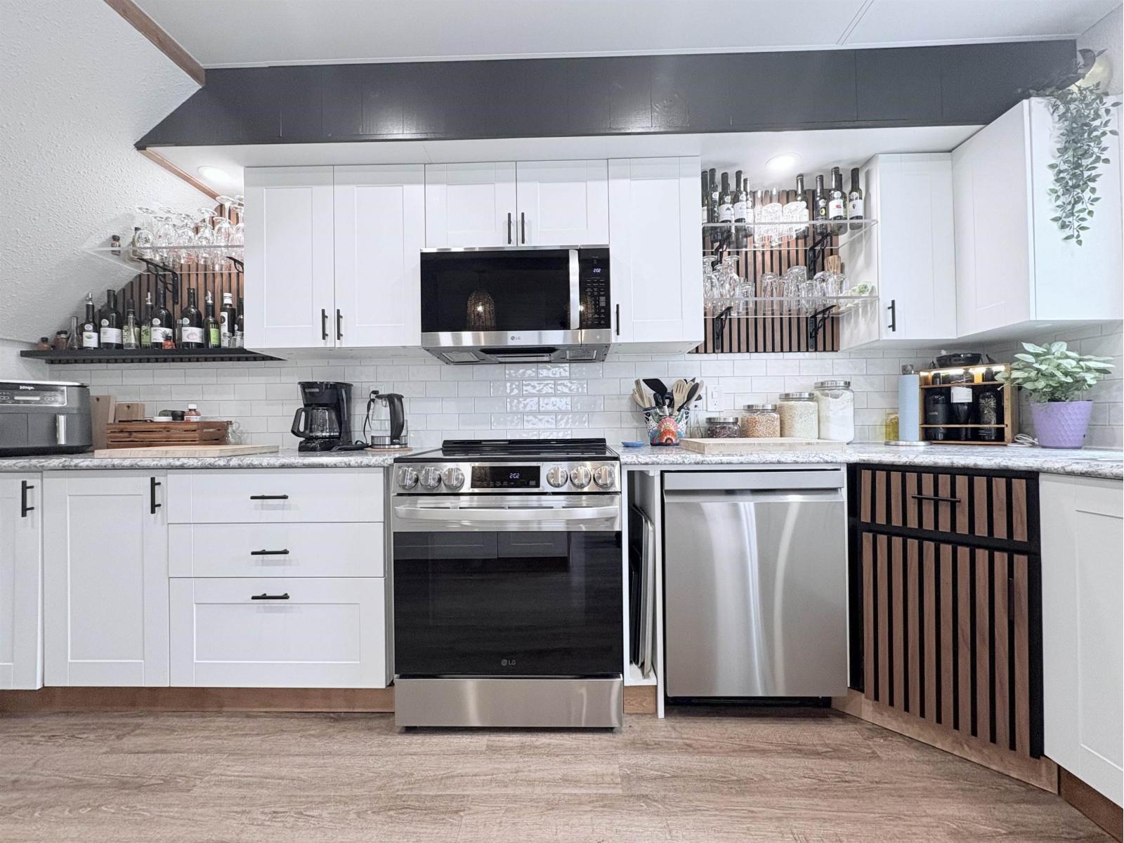 474 ALDER AVENUE, Harrison Hot Springs, Harrison Hot Springs