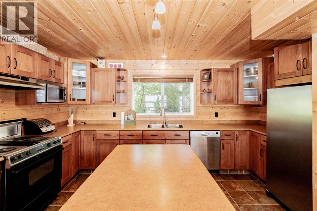 53 Boyd Lakeshore - 23