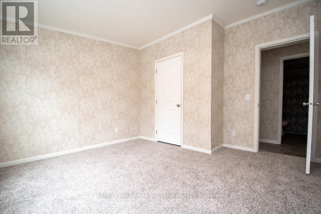 1864 LAKEHURST ROAD - 10