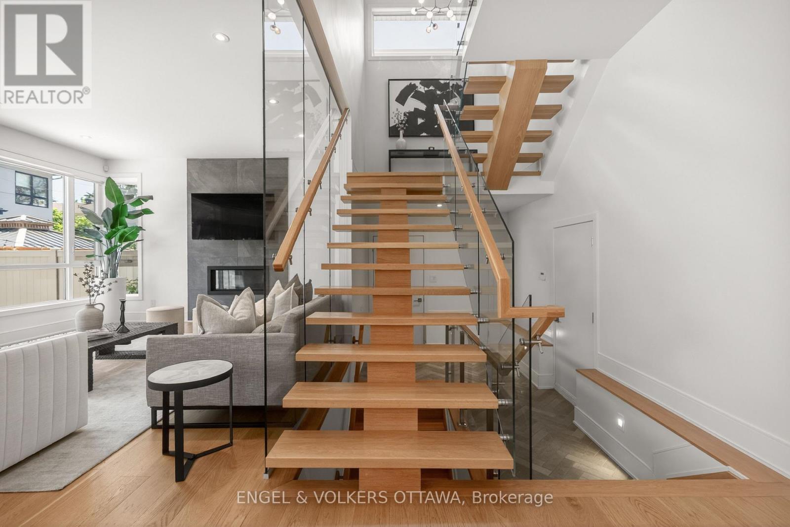 4 Bed, 4 Bath House for Sale in Ottawa – 102 GRANTON AVENUE, Ottawa – MLS# X13427074 - Image 20