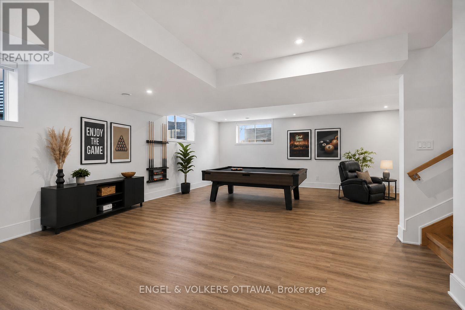 4 Bed, 4 Bath House for Sale in Ottawa – 102 GRANTON AVENUE, Ottawa – MLS# X13427074 - Image 37