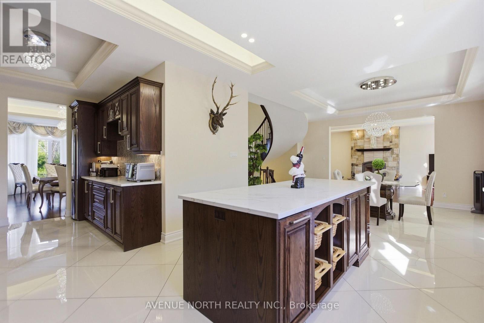 699 BALLYCASTLE CRESCENT — photo 14 of 50