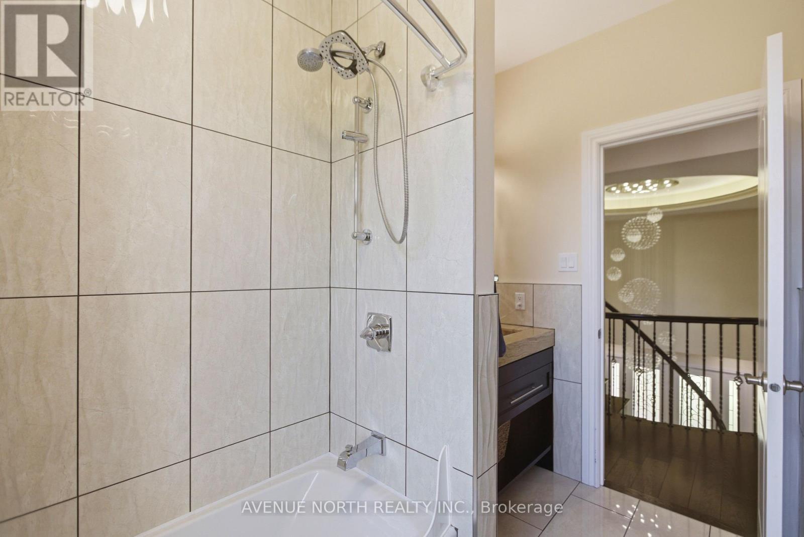 699 BALLYCASTLE CRESCENT — photo 36 of 50