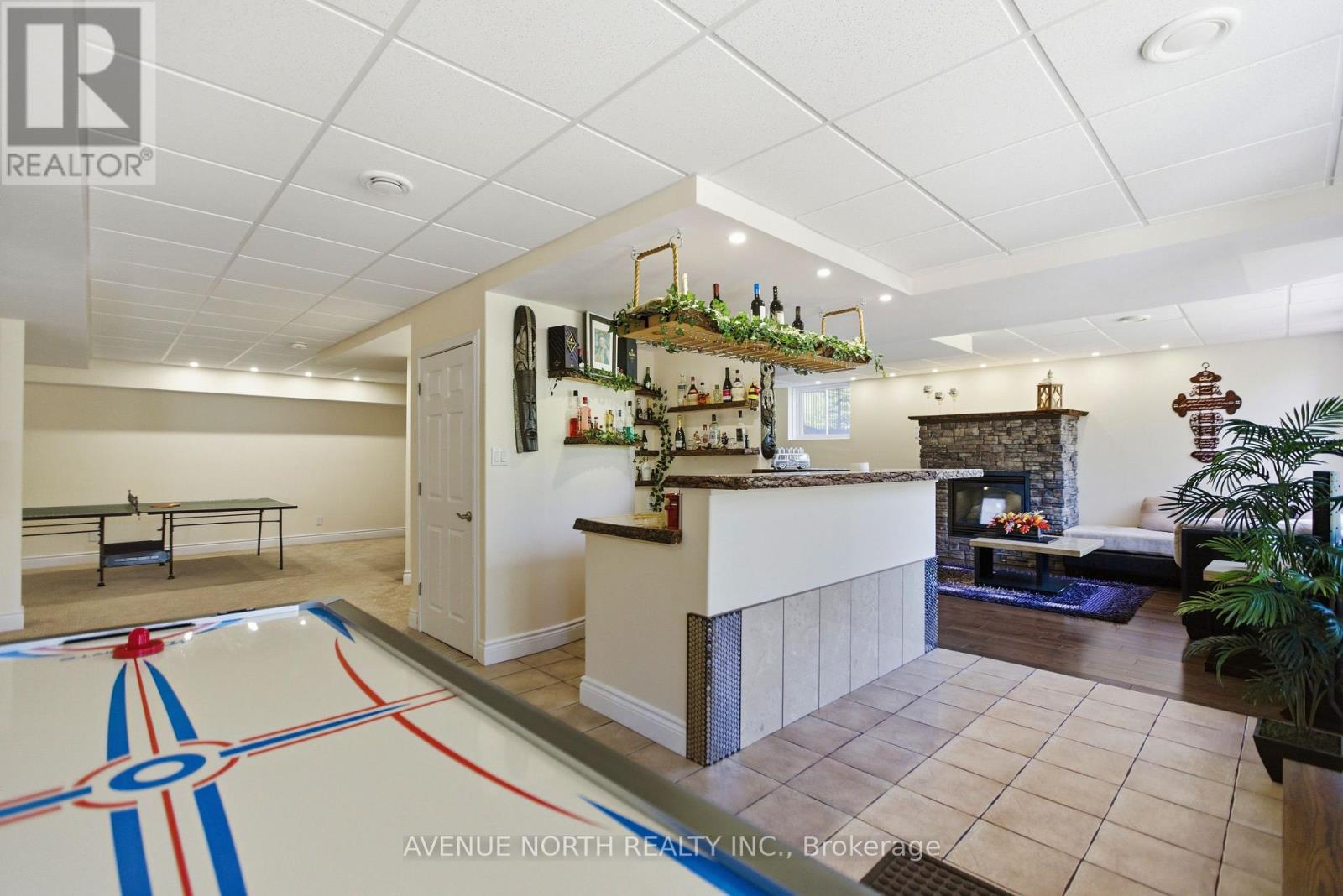 699 BALLYCASTLE CRESCENT — photo 40 of 50