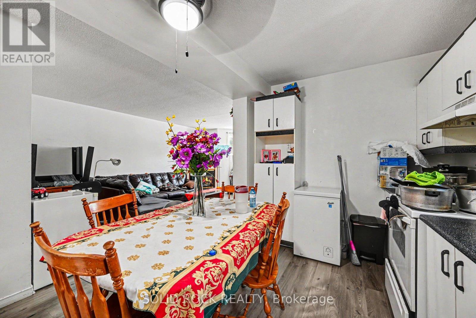 532 MARIO STREET - 6