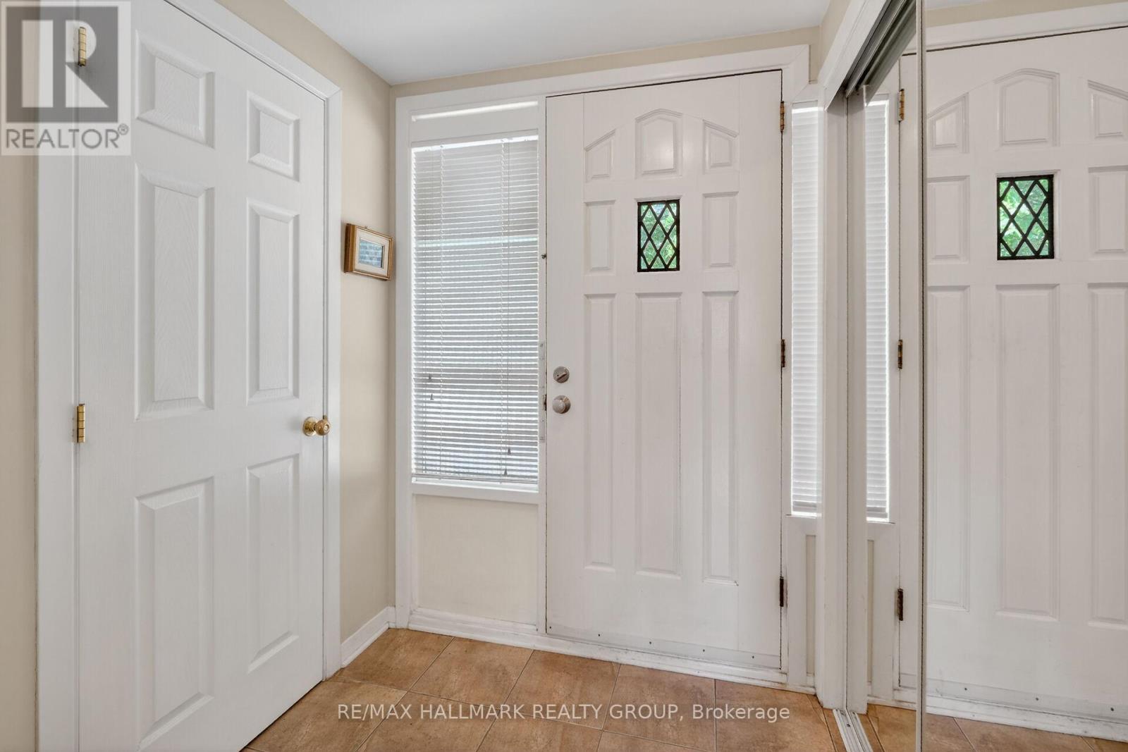 Spacious foyer