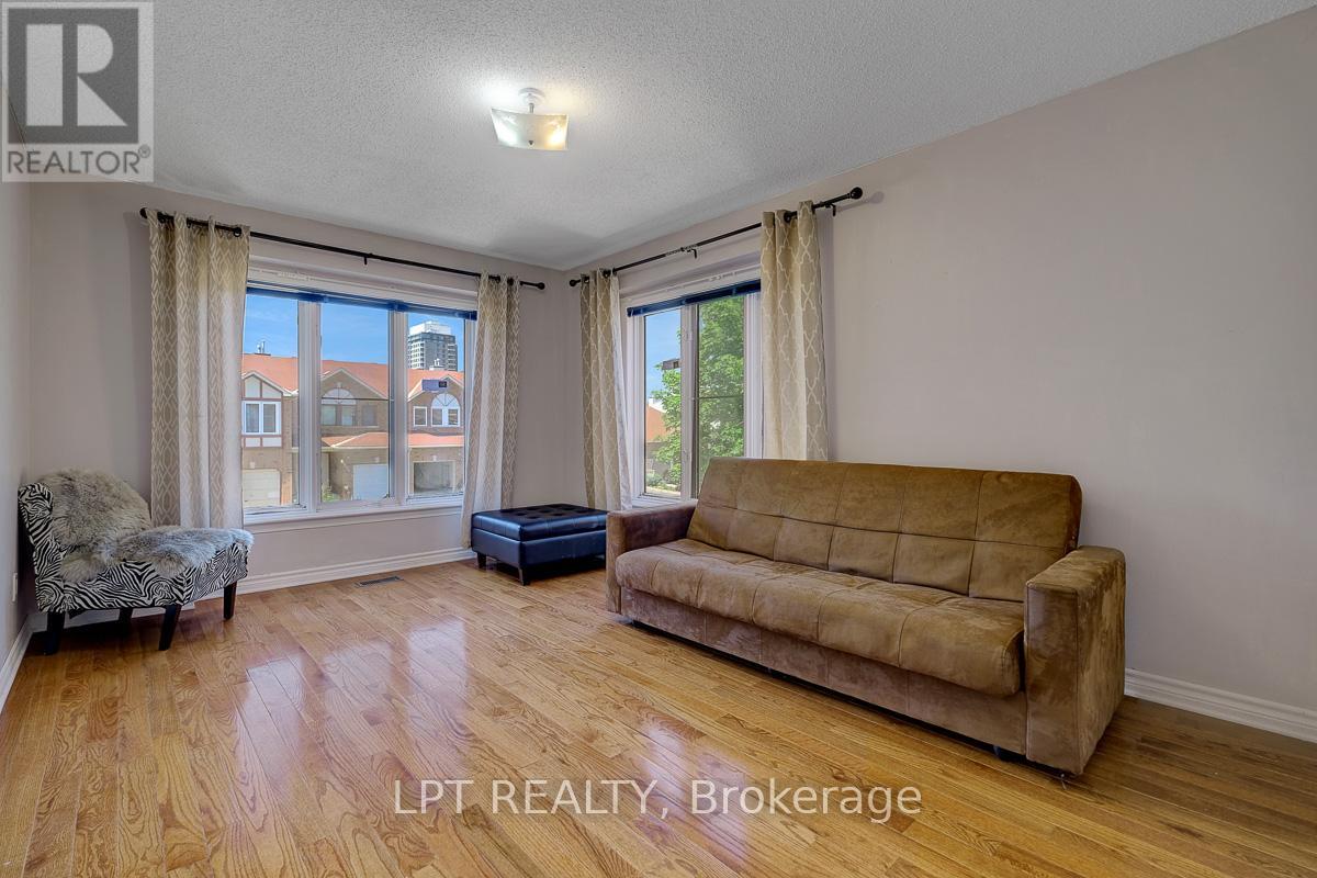 3 Bed, 3 Bath House for Sale in Ottawa – 72 WESTPOINTE CRESCENT, Ottawa – MLS# X13427300 - Image 33